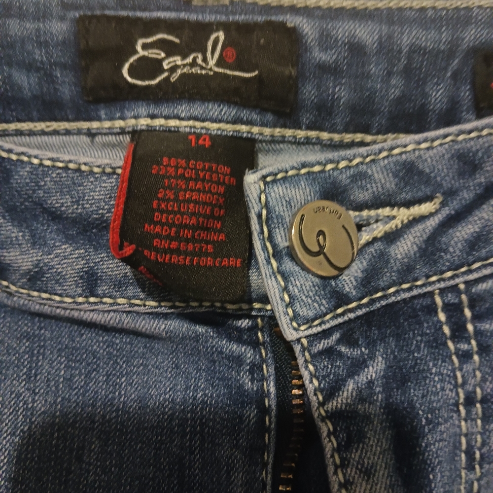 Earl Jeans with Rhinestone - Picture 3 of 4